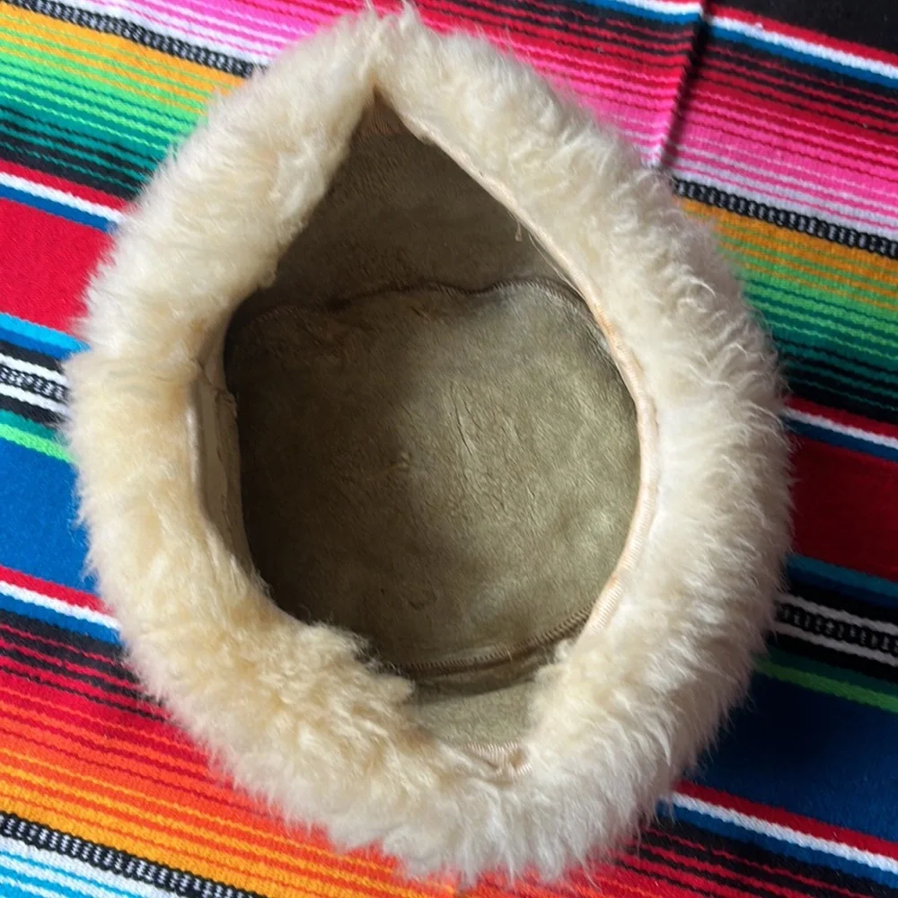 Vintage Handcrafted Genuine Sheepskin Hat - Picture 4 of 9